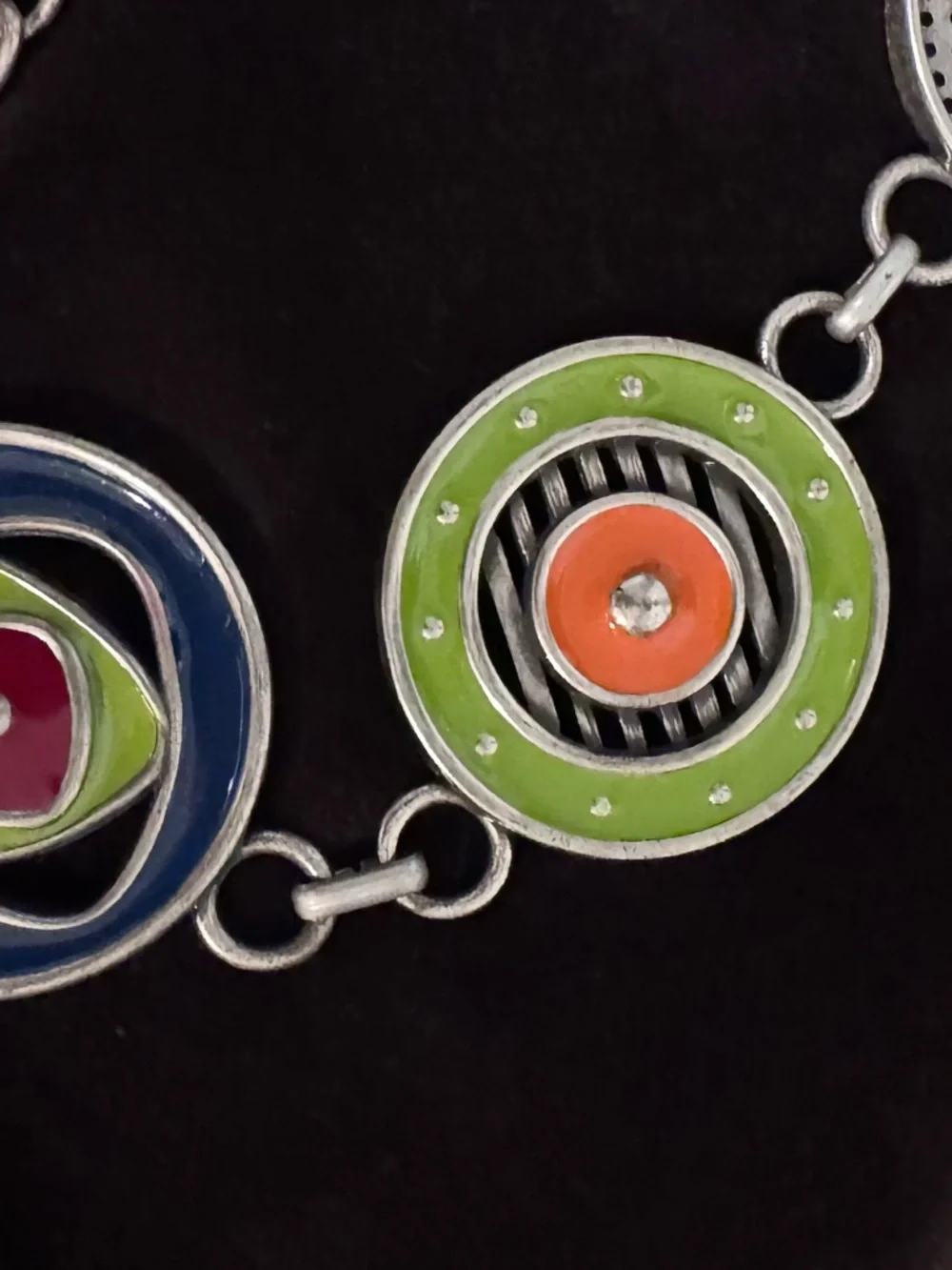 Chico’s vintage enamel Retro Circle Link adjustable Statement Belt. NWOT. M-L - Picture 8 of 11